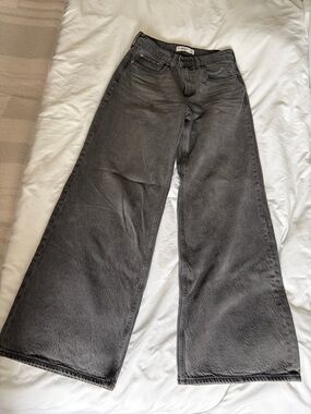 Abercrombie & Fitch Wide Leg High-Rise Jeans - Charcoal